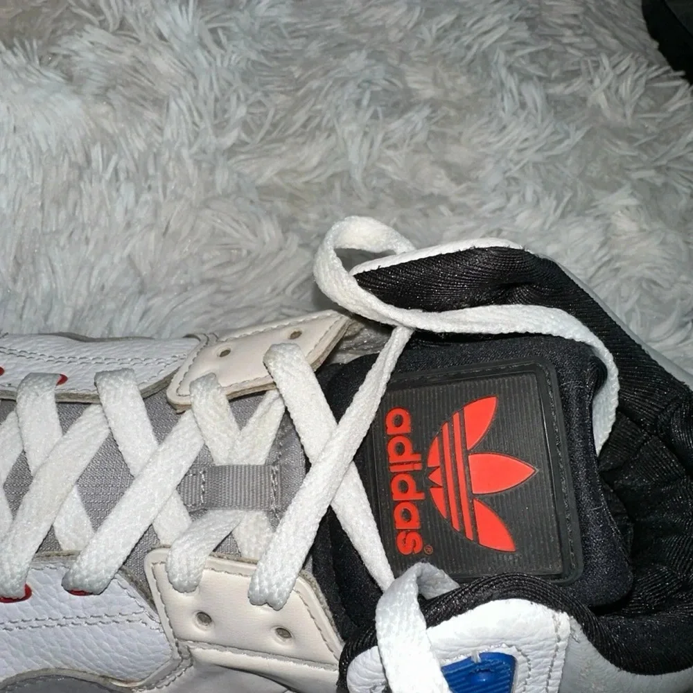 Adidas Mens Size 12 Mid Top White Blue Red Basketball Sneakers
